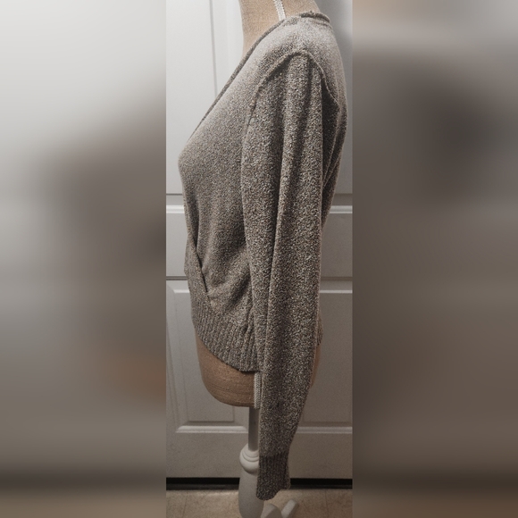 Free People Going For The Gold Wrap Sweater Size M - Picture 4 of 8